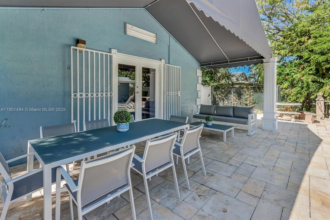 For Rent: $3,500 (3 beds, 2 baths, 1351 Square Feet)