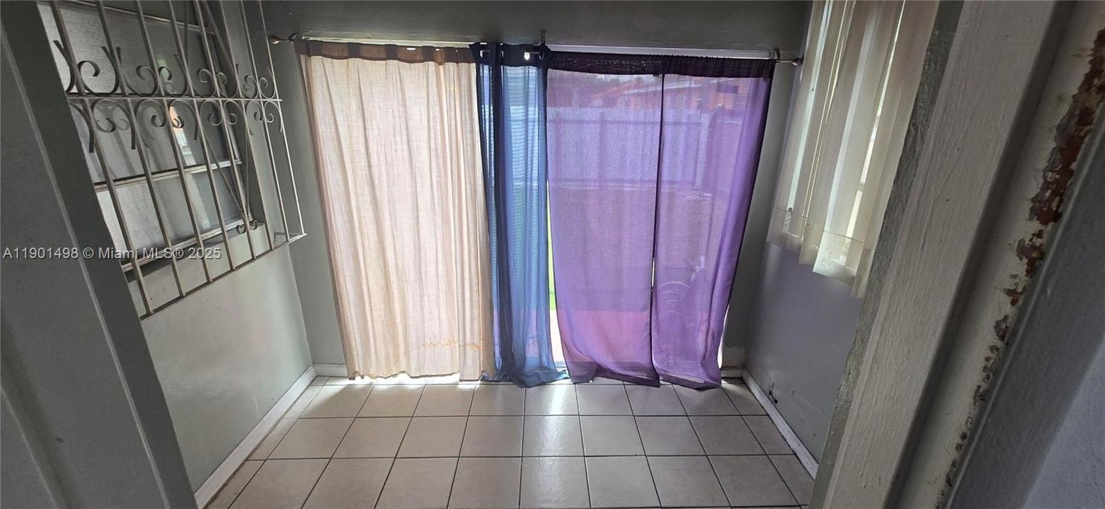 待售: $599,000 (3 贝兹, 2 浴室, 1980 平方英尺)