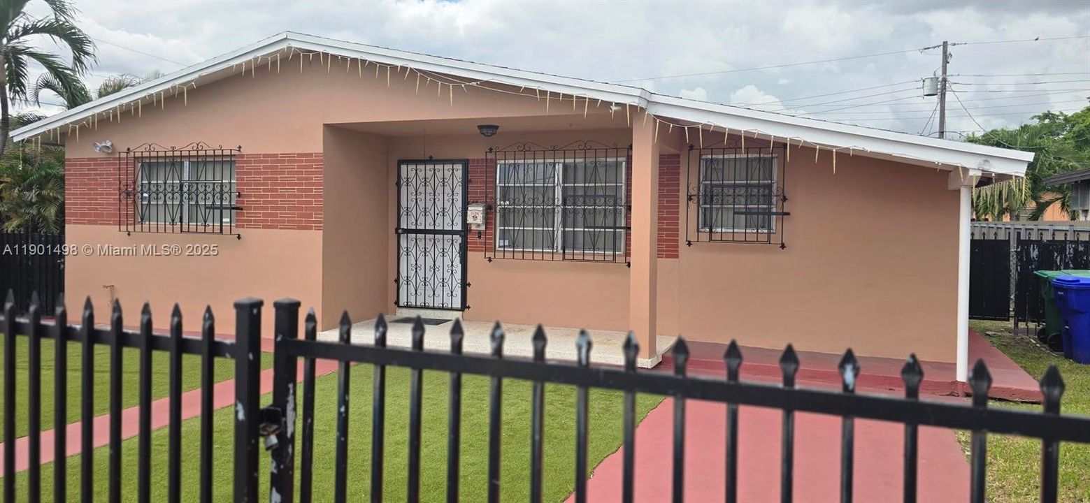 待售: $599,000 (3 贝兹, 2 浴室, 1980 平方英尺)