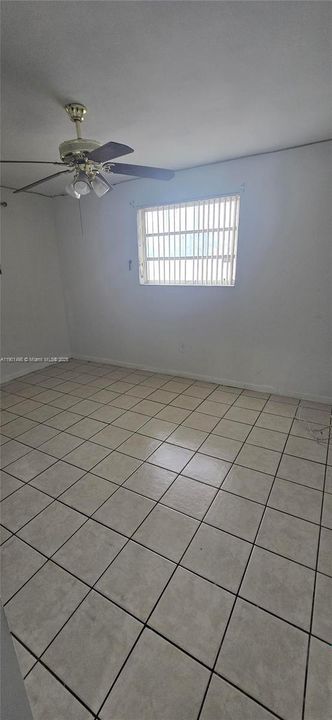 待售: $599,000 (3 贝兹, 2 浴室, 1980 平方英尺)