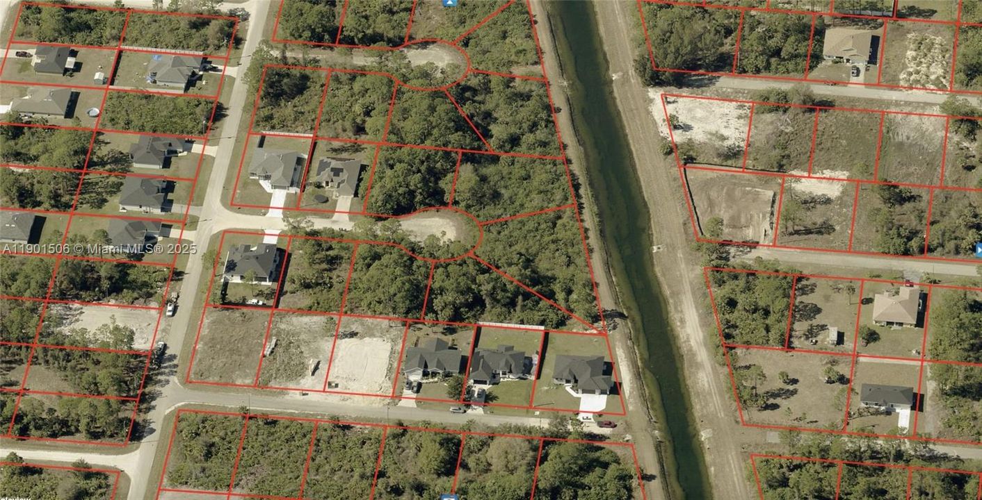 最近售出: $25,000 (0.48 acres)