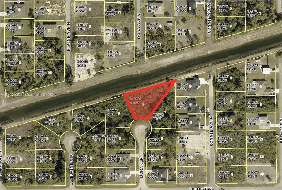 最近售出: $25,000 (0.48 acres)