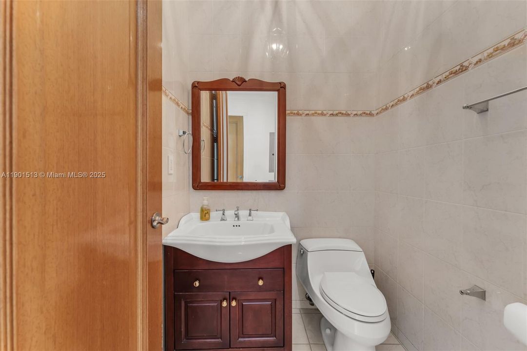 1/2 BATH OFF MEDIA ROOM