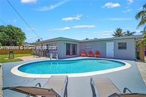 For Rent: $3,600 (3 beds, 2 baths, 1928 Square Feet)