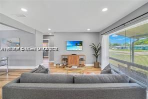 For Rent: $3,600 (3 beds, 2 baths, 1928 Square Feet)