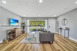 For Rent: $3,600 (3 beds, 2 baths, 1928 Square Feet)