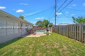 For Rent: $3,600 (3 beds, 2 baths, 1928 Square Feet)