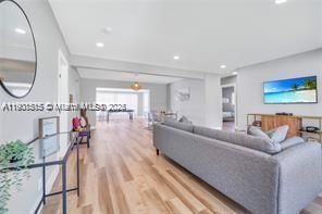 For Rent: $3,600 (3 beds, 2 baths, 1928 Square Feet)