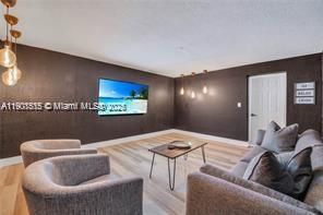 For Rent: $3,600 (3 beds, 2 baths, 1928 Square Feet)