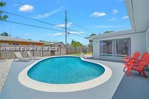 For Rent: $3,600 (3 beds, 2 baths, 1928 Square Feet)