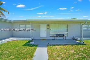 For Rent: $3,600 (3 beds, 2 baths, 1928 Square Feet)