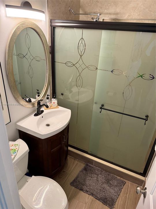 Active With Contract: $4,996 (3 beds, 2 baths, 1959 Square Feet)