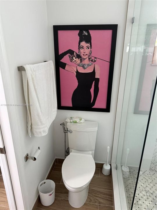 Active With Contract: $4,996 (3 beds, 2 baths, 1959 Square Feet)