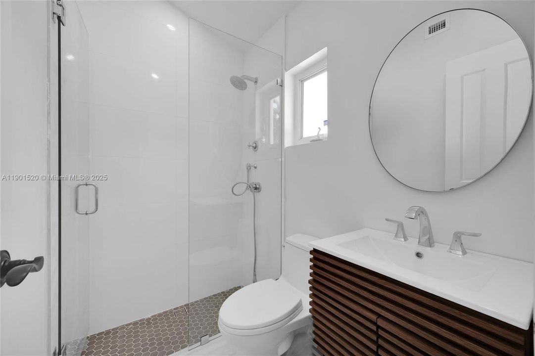 Recently Rented: $25,000 (5 beds, 4 baths, 3310 Square Feet)