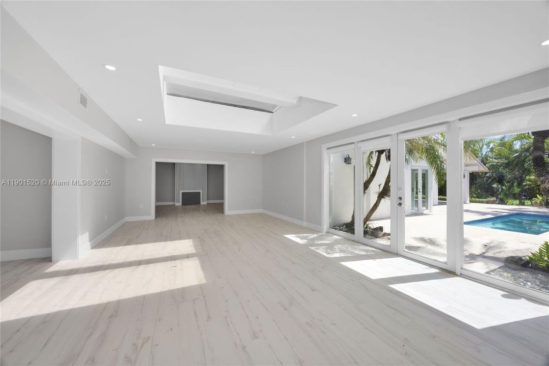 Recently Rented: $25,000 (5 beds, 4 baths, 3310 Square Feet)