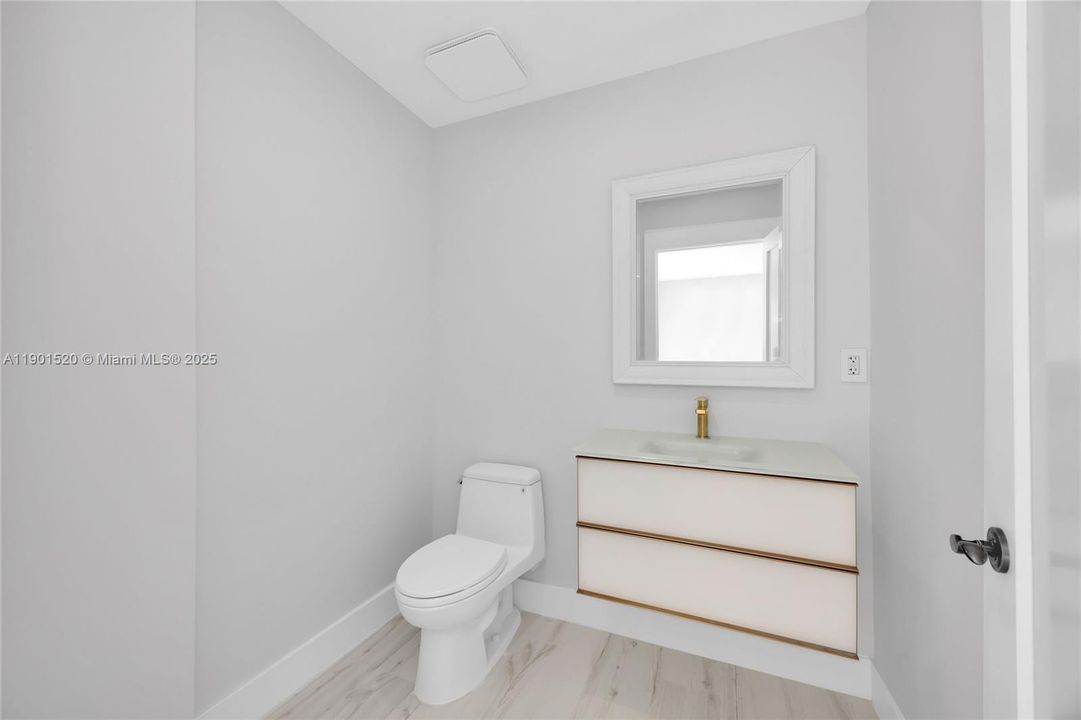 Recently Rented: $25,000 (5 beds, 4 baths, 3310 Square Feet)