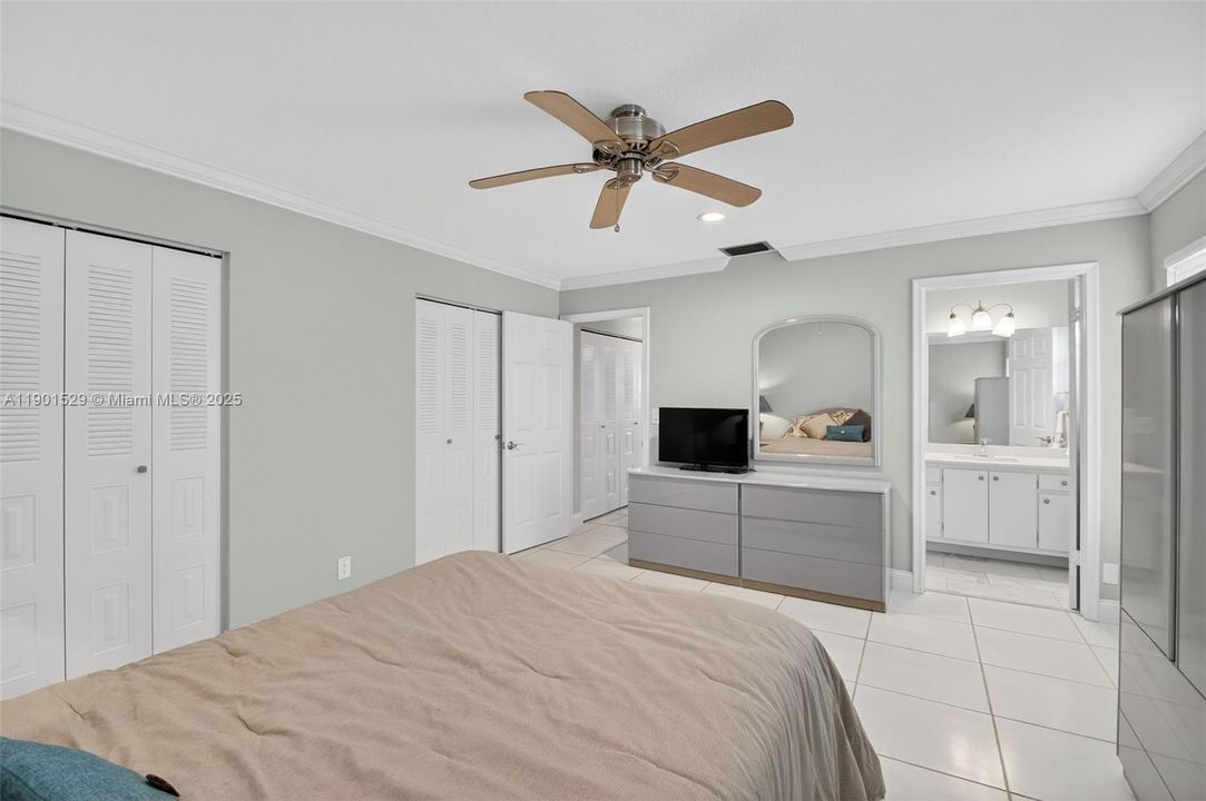 For Rent: $3,200 (2 beds, 2 baths, 1505 Square Feet)