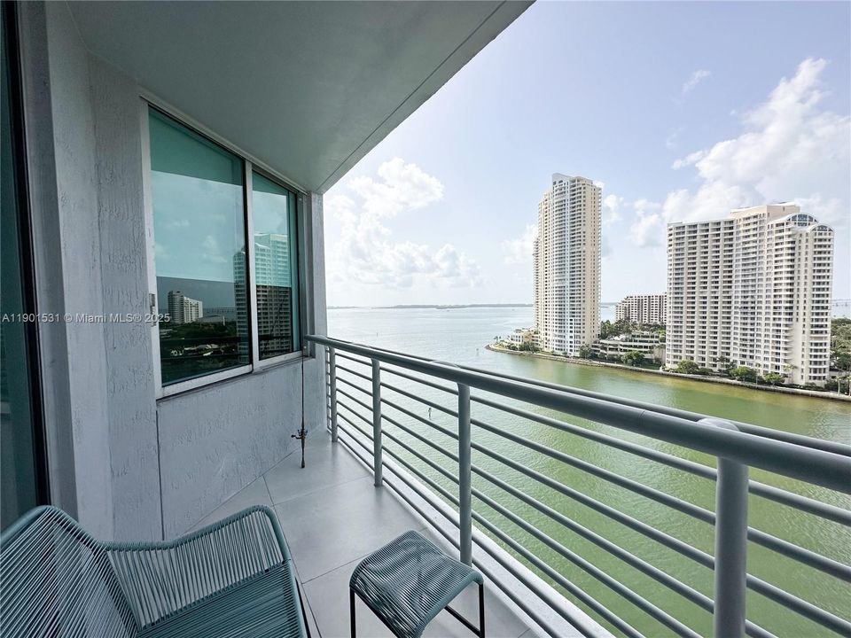 Active With Contract: $4,300 (2 beds, 2 baths, 1227 Square Feet)