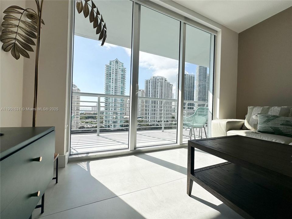Active With Contract: $4,300 (2 beds, 2 baths, 1227 Square Feet)