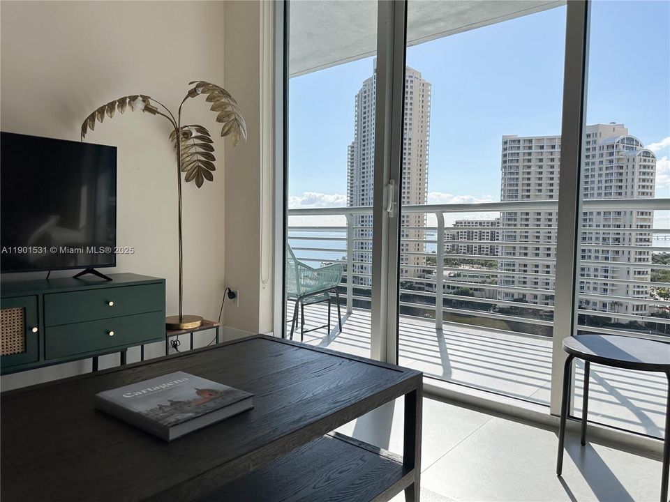 Active With Contract: $4,300 (2 beds, 2 baths, 1227 Square Feet)