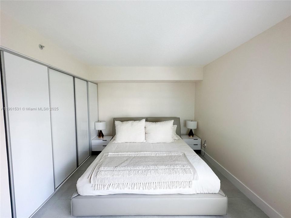 Active With Contract: $4,300 (2 beds, 2 baths, 1227 Square Feet)