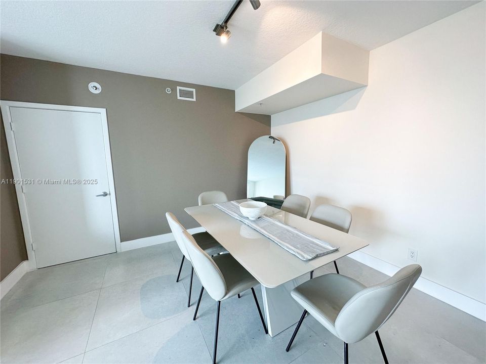 Active With Contract: $4,300 (2 beds, 2 baths, 1227 Square Feet)