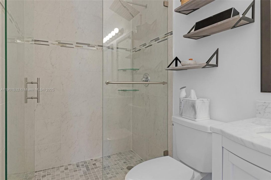 For Rent: $3,350 (3 beds, 3 baths, 1270 Square Feet)