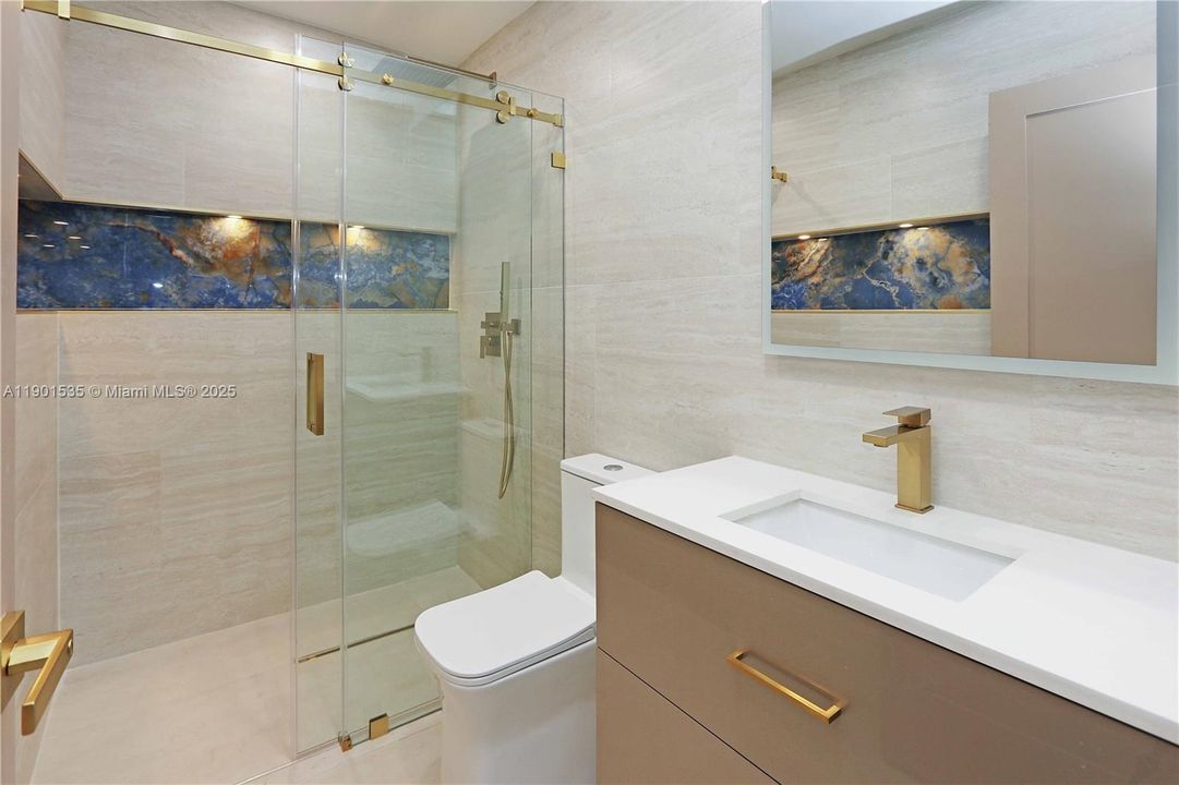 For Sale: $749,000 (3 beds, 3 baths, 1396 Square Feet)