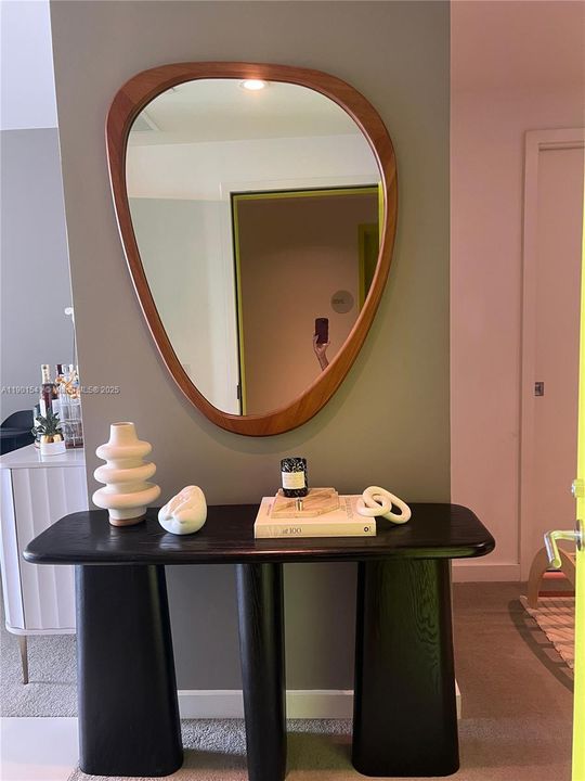 For Rent: $3,100 (1 beds, 1 baths, 746 Square Feet)