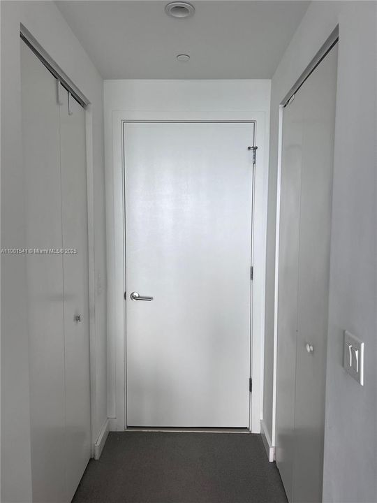 For Rent: $3,100 (1 beds, 1 baths, 746 Square Feet)