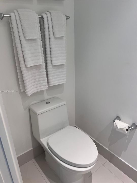 For Rent: $3,100 (1 beds, 1 baths, 746 Square Feet)