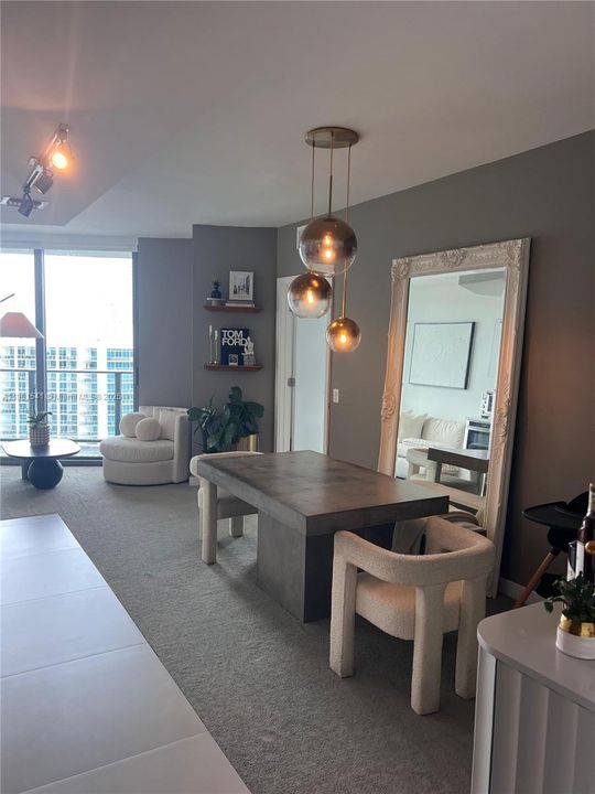 For Rent: $3,100 (1 beds, 1 baths, 746 Square Feet)