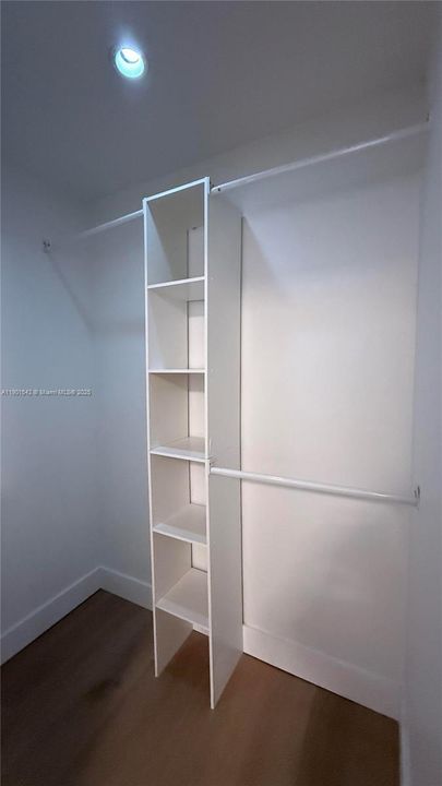 合同活跃: $2,150 (1 贝兹, 1 浴室, 599 平方英尺)