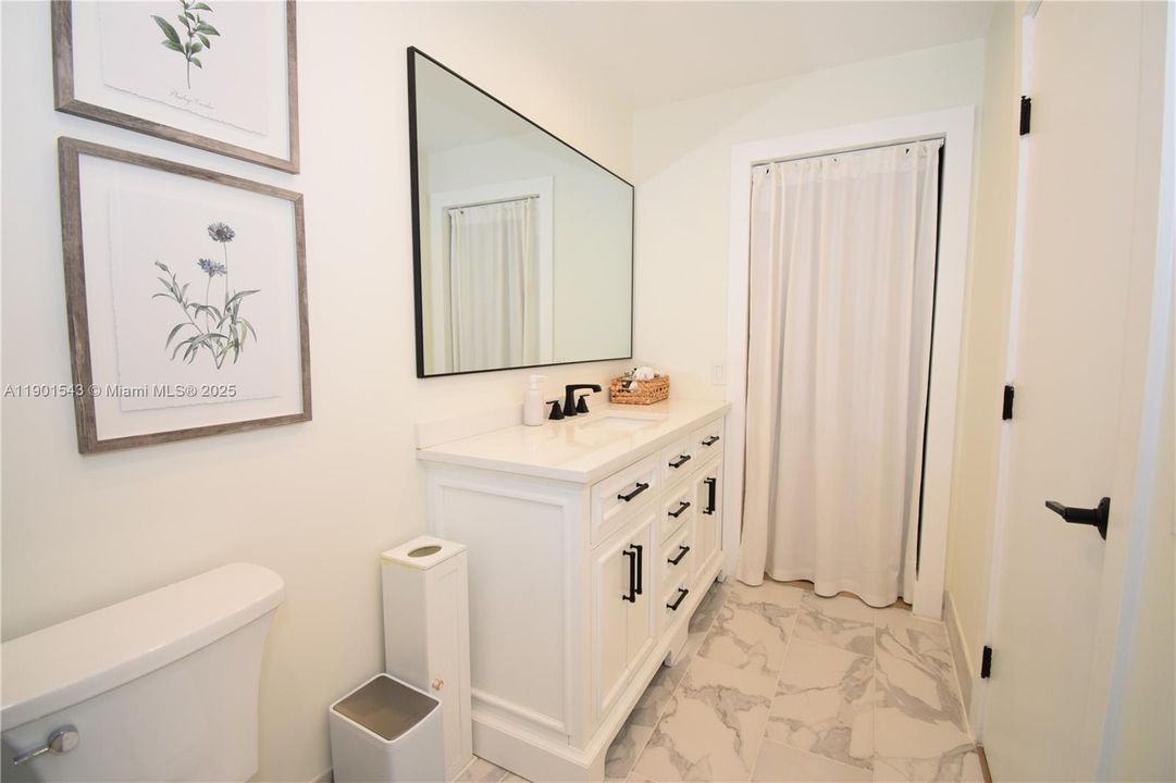 Recently Rented: $3,800 (3 beds, 2 baths, 1542 Square Feet)