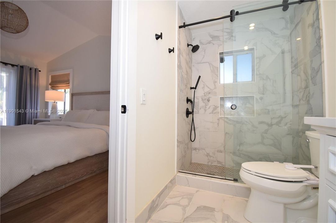 Recently Rented: $3,800 (3 beds, 2 baths, 1542 Square Feet)