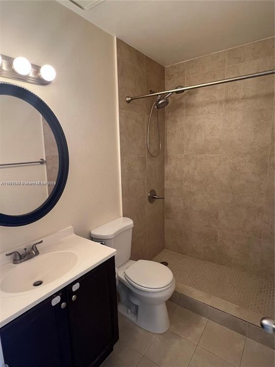 For Rent: $3,500 (3 beds, 2 baths, 1143 Square Feet)