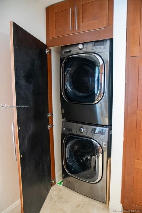 For Rent: $3,500 (3 beds, 2 baths, 1143 Square Feet)