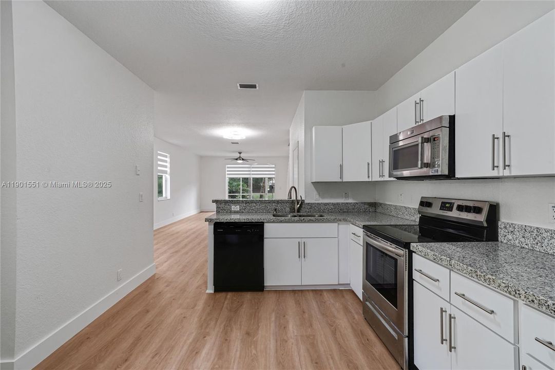 For Rent: $3,800 (4 beds, 2 baths, 1851 Square Feet)