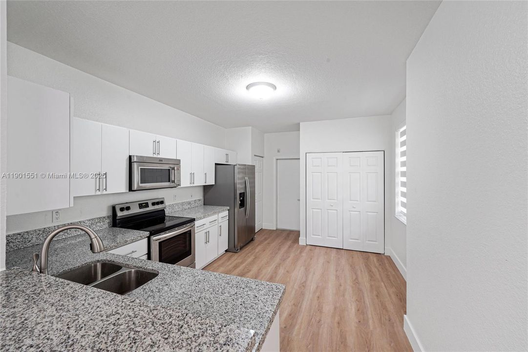 For Rent: $3,800 (4 beds, 2 baths, 1851 Square Feet)