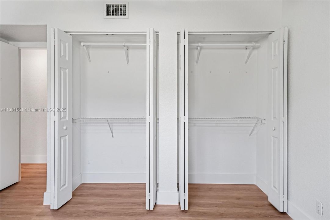 For Rent: $3,800 (4 beds, 2 baths, 1851 Square Feet)