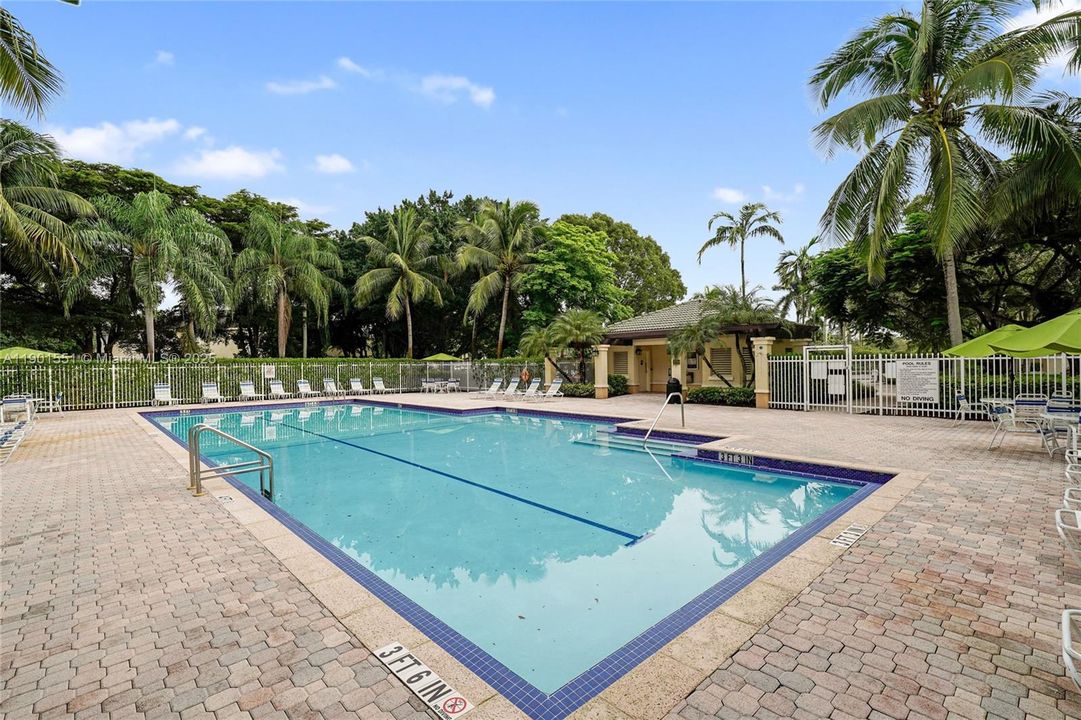 For Rent: $3,800 (4 beds, 2 baths, 1851 Square Feet)