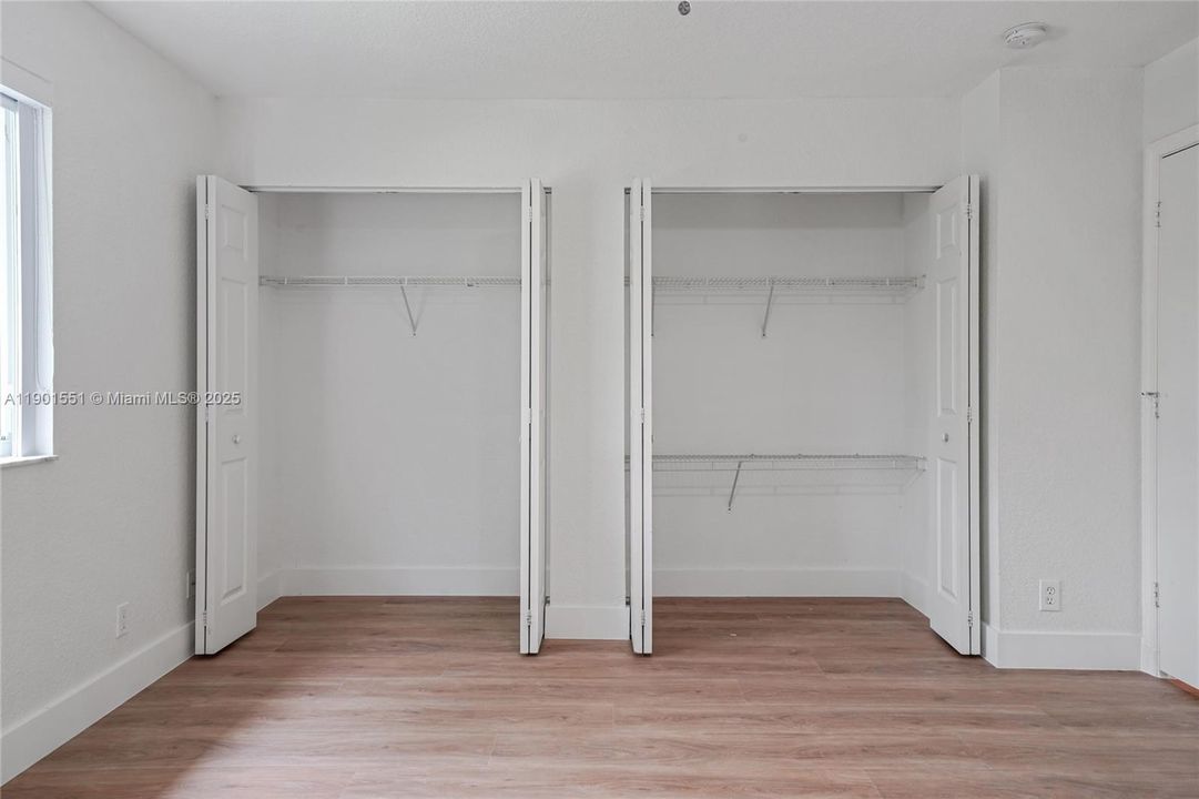 For Rent: $3,800 (4 beds, 2 baths, 1851 Square Feet)