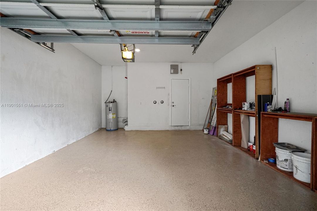 For Rent: $3,800 (4 beds, 2 baths, 1851 Square Feet)