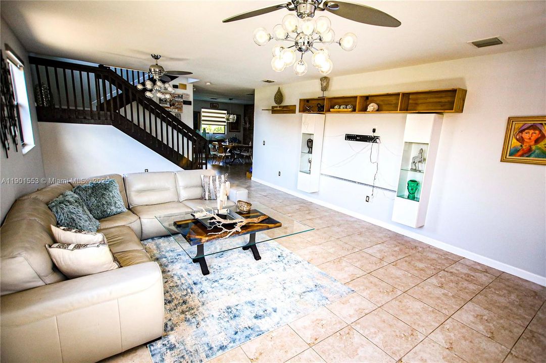 For Sale: $669,900 (5 beds, 3 baths, 3340 Square Feet)