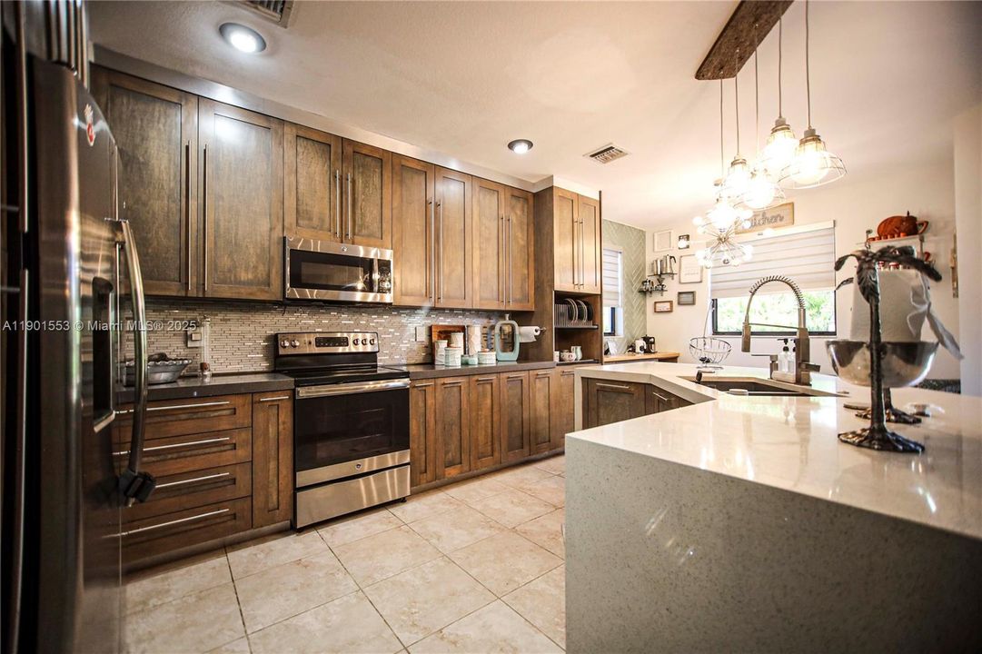 For Sale: $669,900 (5 beds, 3 baths, 3340 Square Feet)