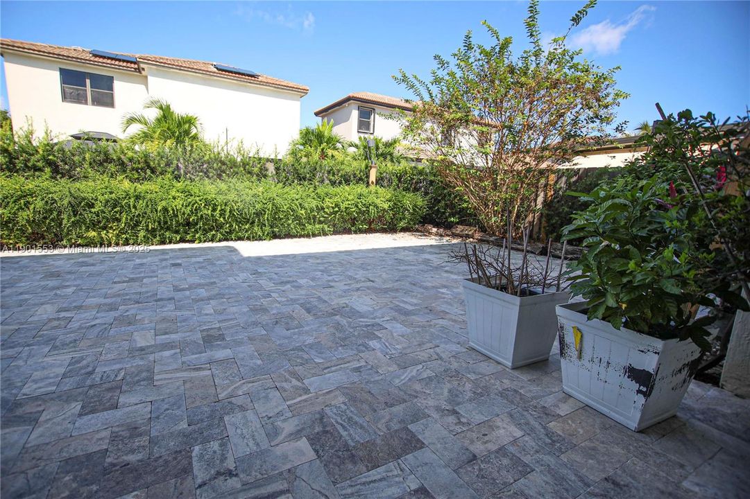 For Sale: $669,900 (5 beds, 3 baths, 3340 Square Feet)