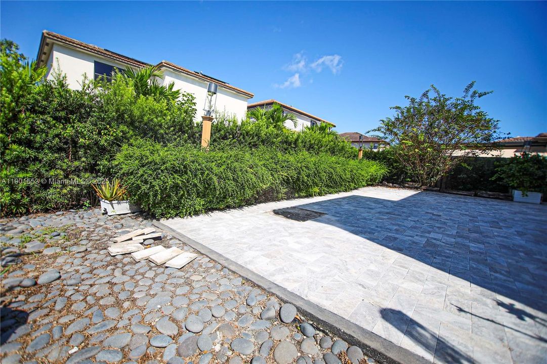 For Sale: $669,900 (5 beds, 3 baths, 3340 Square Feet)