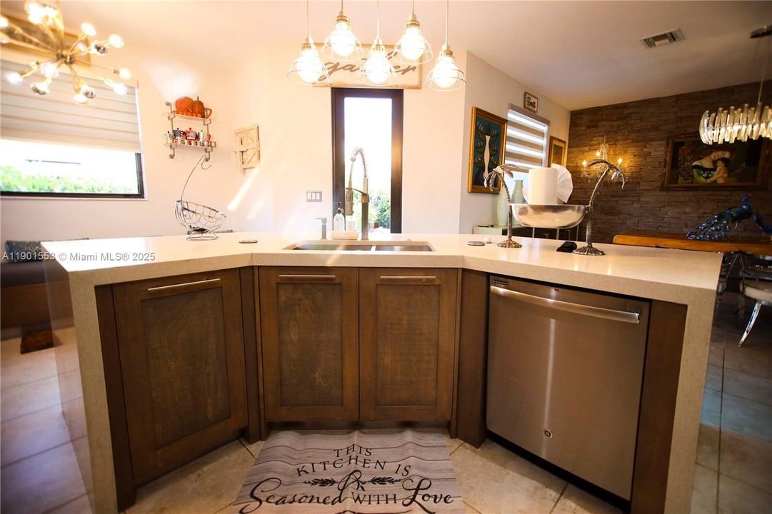 For Sale: $669,900 (5 beds, 3 baths, 3340 Square Feet)