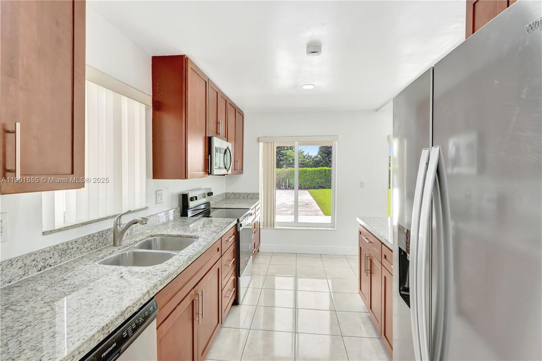 Недавно арендовано: $3,800 (3 спален, 2 ванн, 1766 Квадратных фут)