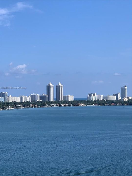 最近租的: $3,000 (2 贝兹, 2 浴室, 1030 平方英尺)